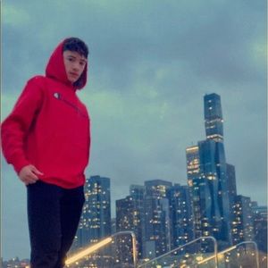 Meet your Posher, Collin